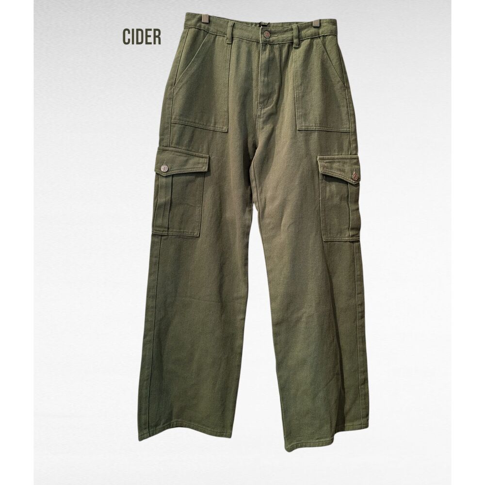 NWT  CIDER "ALESSIA"  high rise cargo flare leg💯cotton jeans  Sz L
